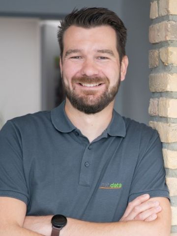 Portrait Timo Schoo Technischer Leiter mit.data